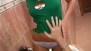 Busty chick having oral sex in the bath porn video